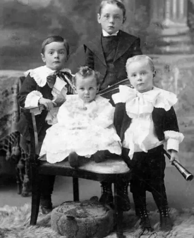L-R: Vern, Gladys, Charles, & Nelson 1899